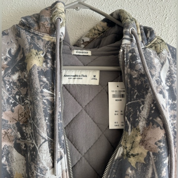 Abercrombie camo zip hoodie - Picture 2 of 2